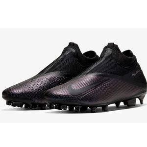 Nike Phantom Vision2 Kinetic Pack Soccer Cleats